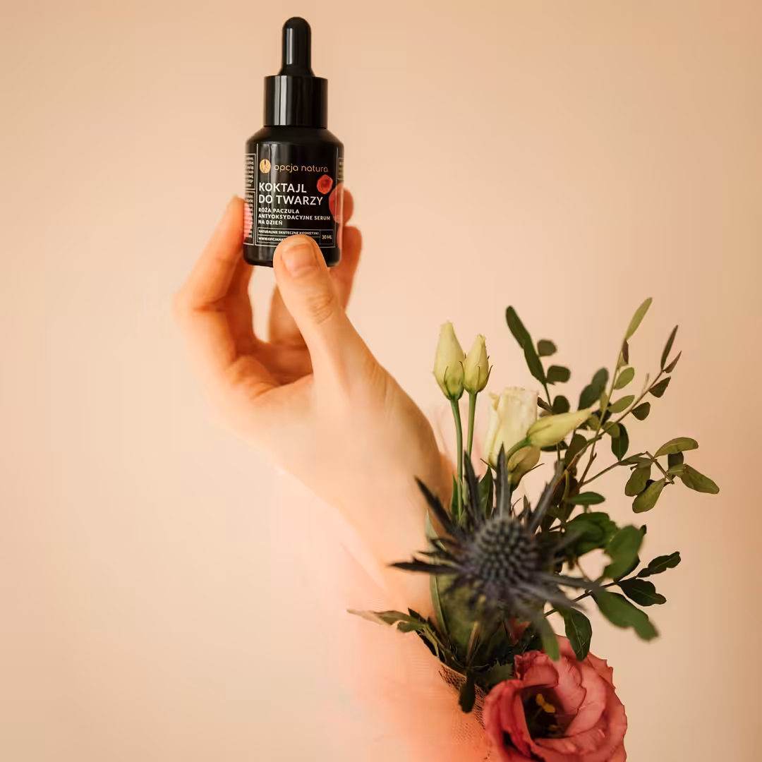 Opcja Natura serum na dzień Róża & Paczula - obrazek 2