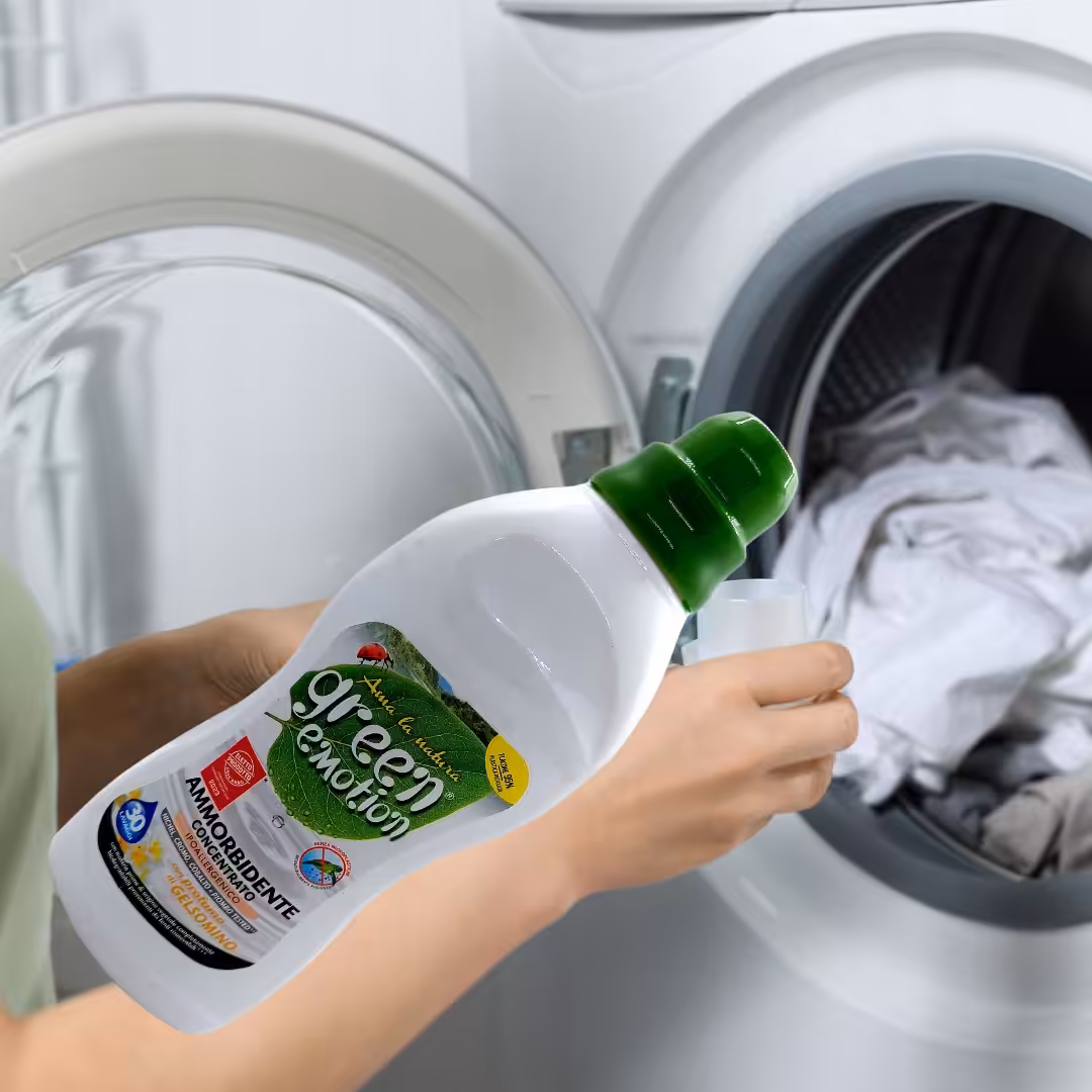 Ekologiczny płyn do płukania tkanin JAŚMIN Green Emotion 750ml - aż 38 prań - obrazek 5